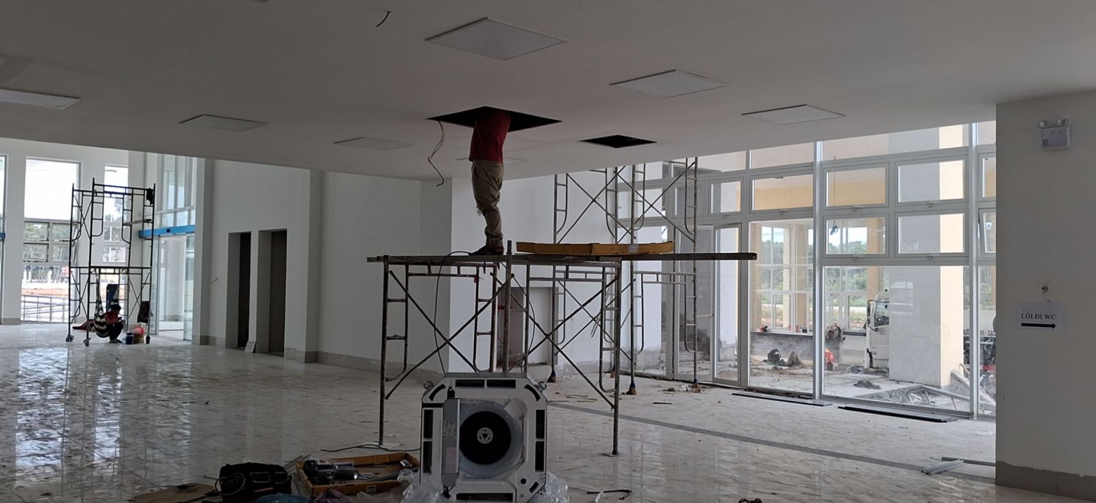 nhà thầu thi công điều hòa không khí cho showroom tại TP.HCM