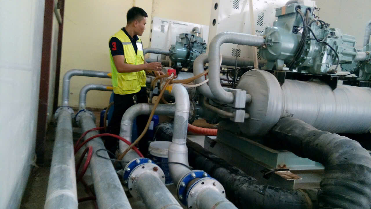 KIỂM TRA, VỆ SINH HỆ THỐNG CHILLER CHI PHÍ HỢP LÝ TẠI TP.HCM